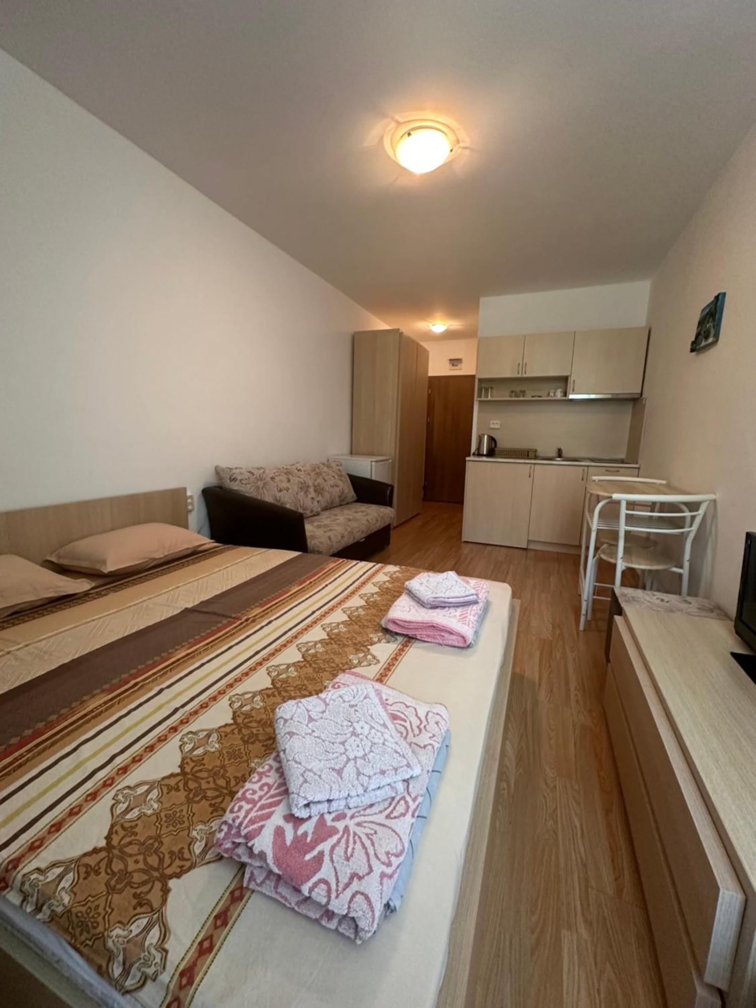Gerber Residence 1 2 3 Slăntjev Brjag Exteriör bild